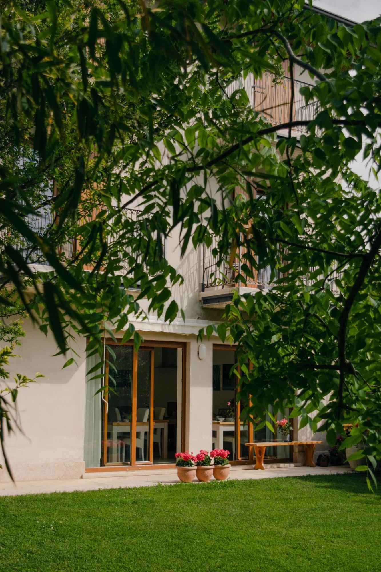 Rama Relais Bed and Breakfast Caprino Veronese Buitenkant foto